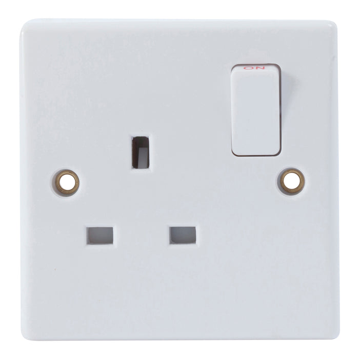 Newlec NLSL8300/1 Socket Outlet Switched Slimline Curved Edge Single Pole 1 Gang 13A White