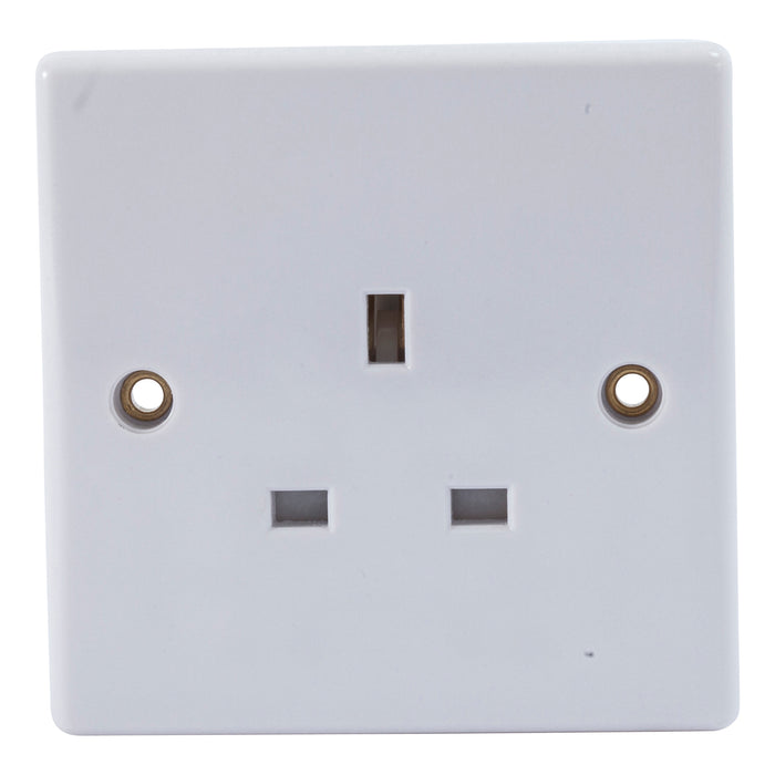 Newlec NLSL8300/1US Socket Outlet Unswitched Slimline Curved Edge 1 Gang 13A White