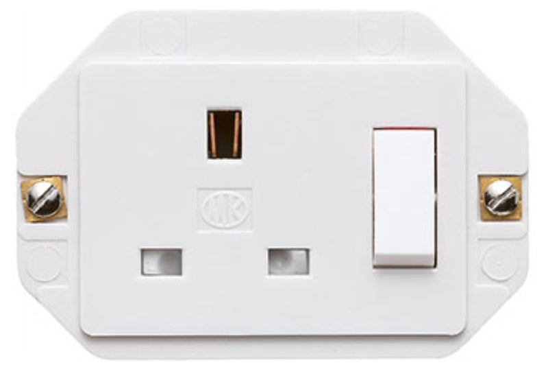 MK Electric 2531WHI Socket 1 Gang Switched 13A White Panel Mounting